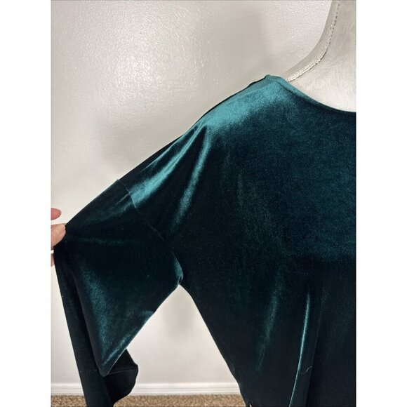 J. Jill Women's XL Stretch Velour Pullover Top Green Long Sleeve EUC - Picture 3 of 10